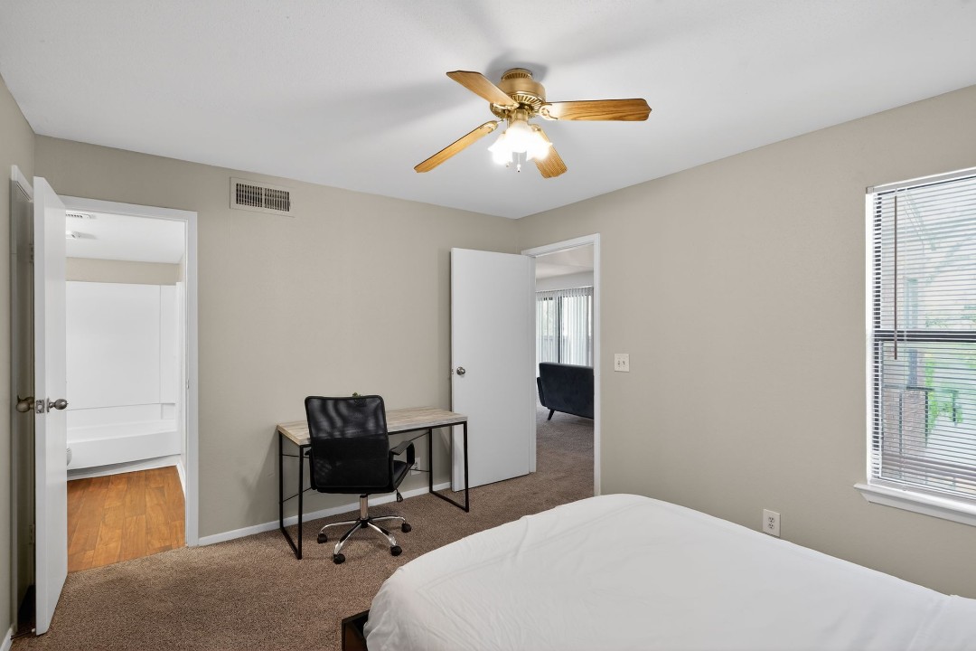 Creekstone · Unit 1422 2/2