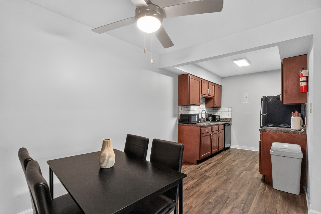 Warren Harbor · Unit 216 2/1