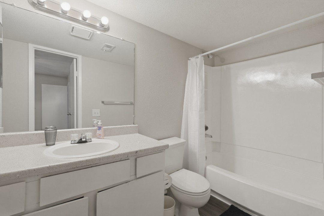 Creekstone · Unit 1425 2/2