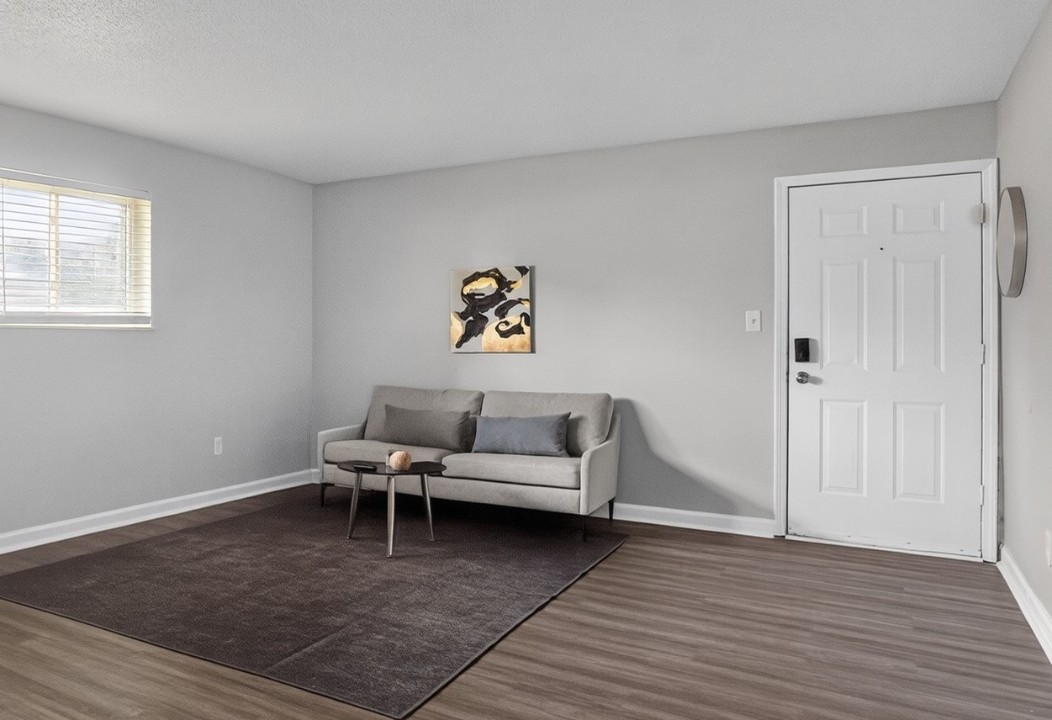 Warren Harbor · Unit 214 2/1