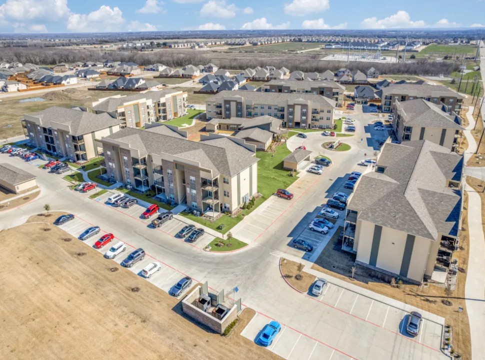 Whitewing Flats · Unit 2304 1/1