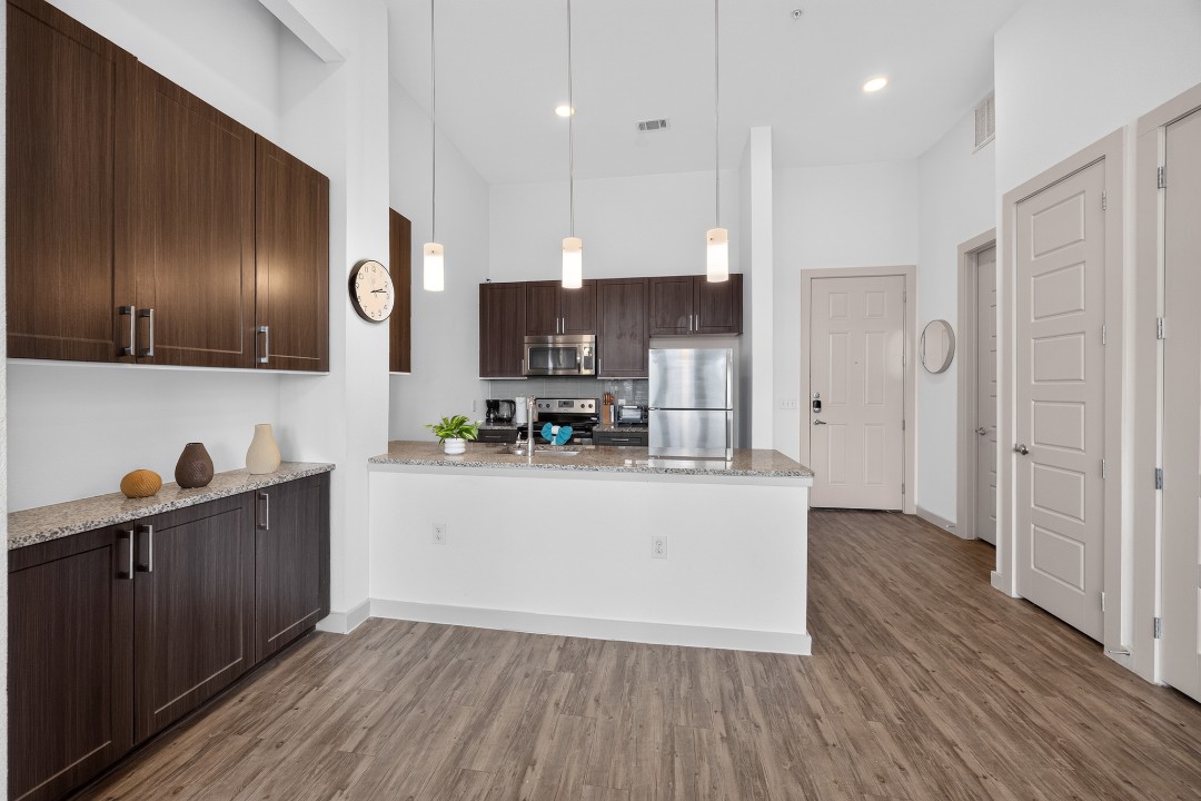 The Creekside at Vantage · Unit 5303 2/2