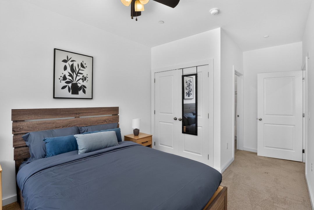 Fairmount Square 1528- 1F · Unit 1/1