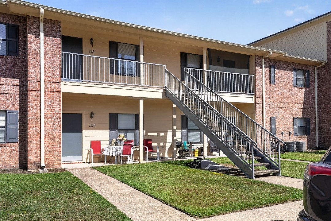 Saddlebrook · Unit 118 2/2