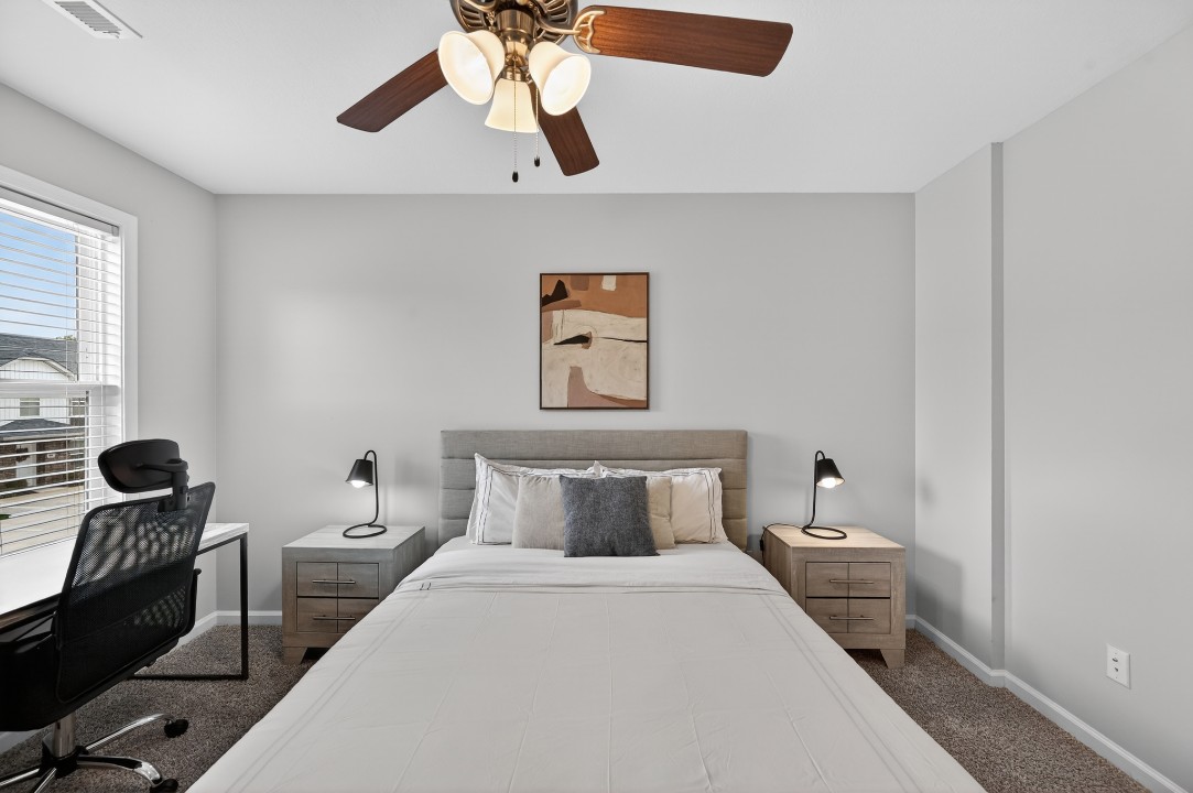 2 Bedrooms · Signature layout