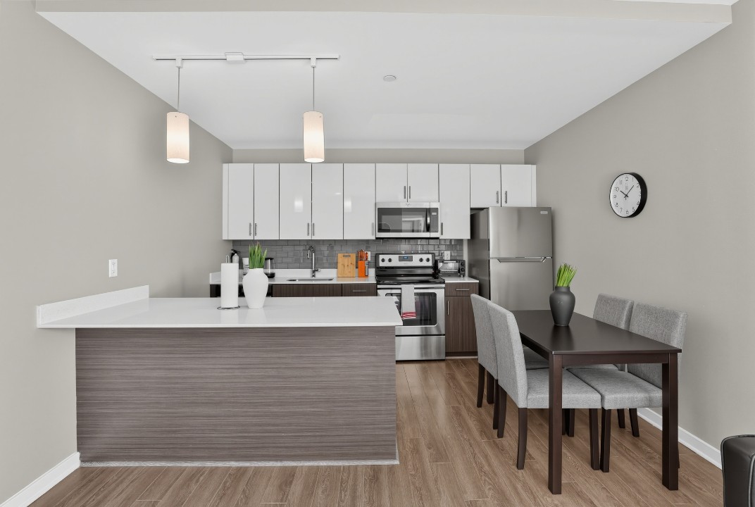 Falls Bridge Lofts · Unit 216 1/1