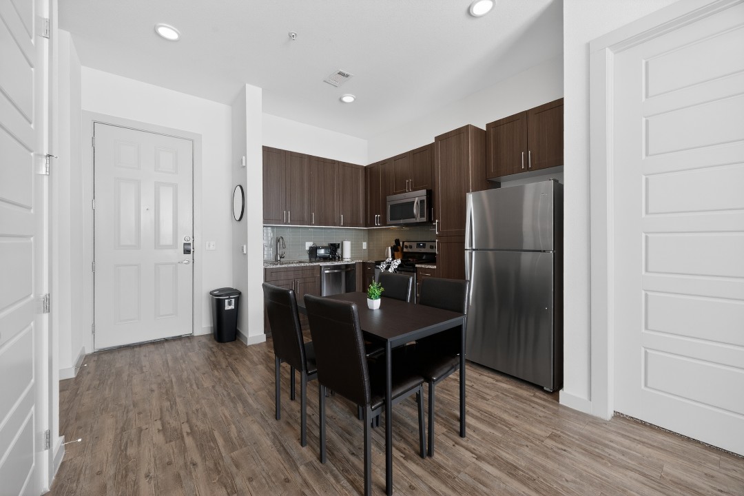 The Creekside at Vantage · Unit 6205 2/2