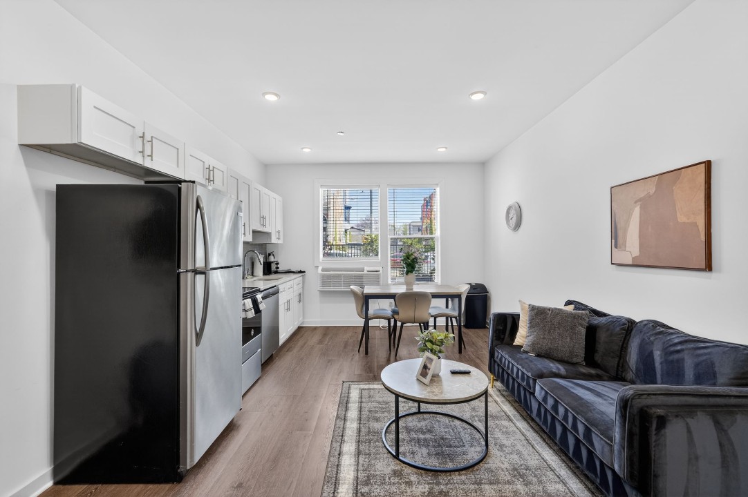 Fairmount Square 1532 - 1A · Unit 1/1