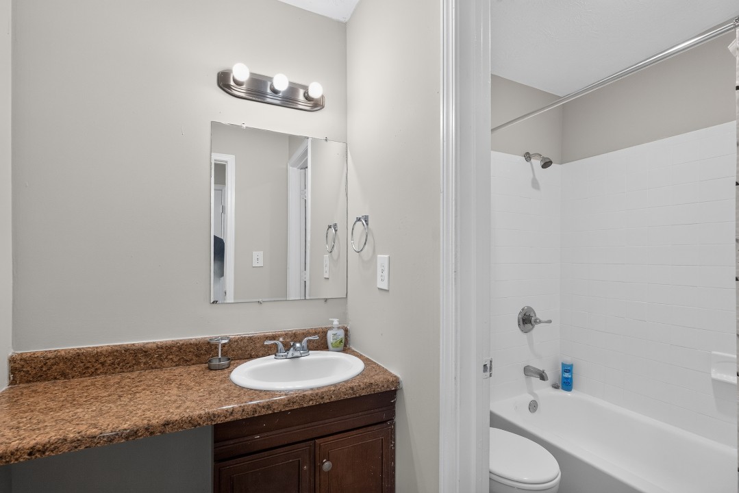 Aspen Woods O-10 · Unit 2/2