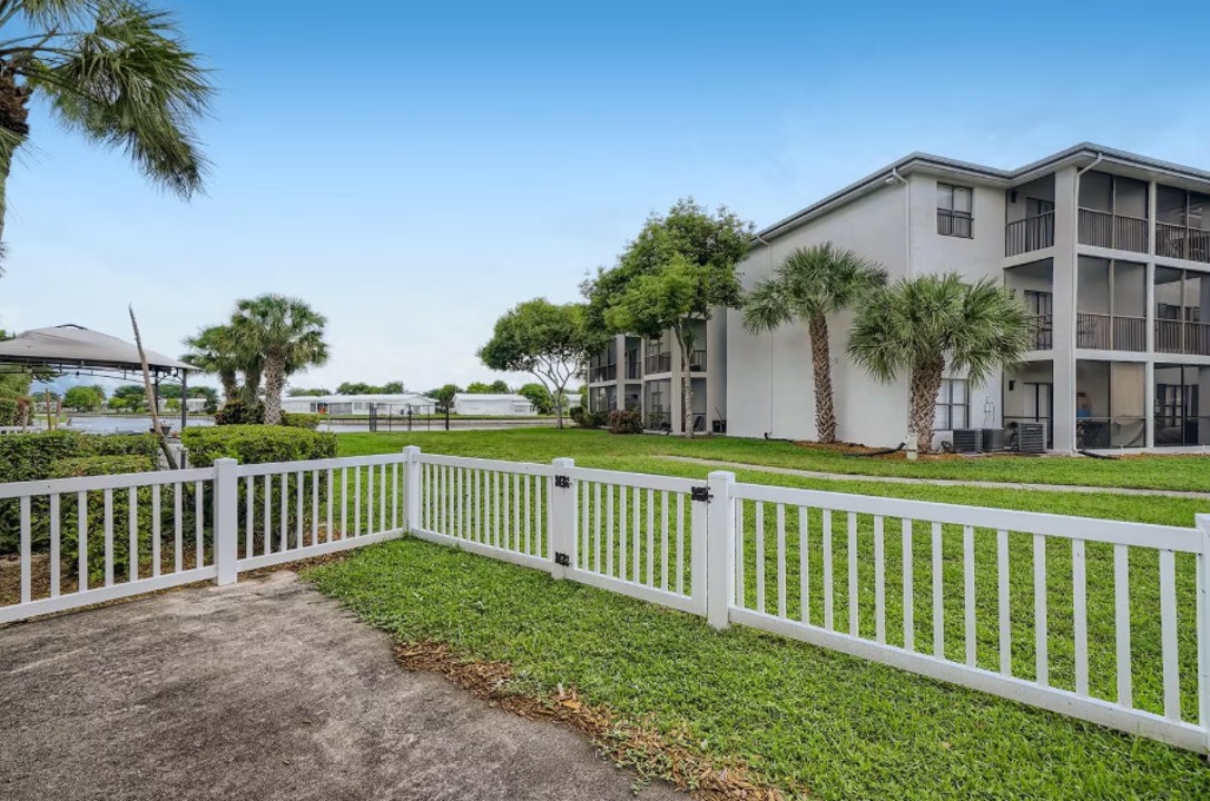 Spectra at Tamarac 8-8631 · Unit 1/1