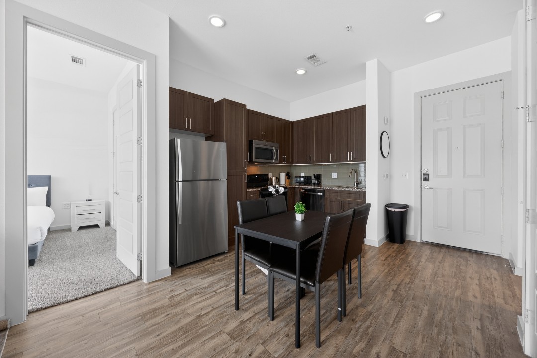 The Creekside at Vantage · Unit 6303 2/2