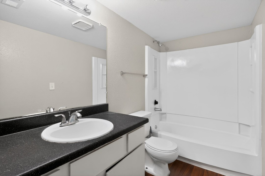 Creekstone · Unit 1422 2/2