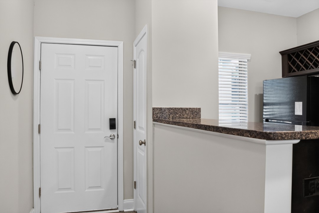 Hickory Grove · Unit 1202 2/2
