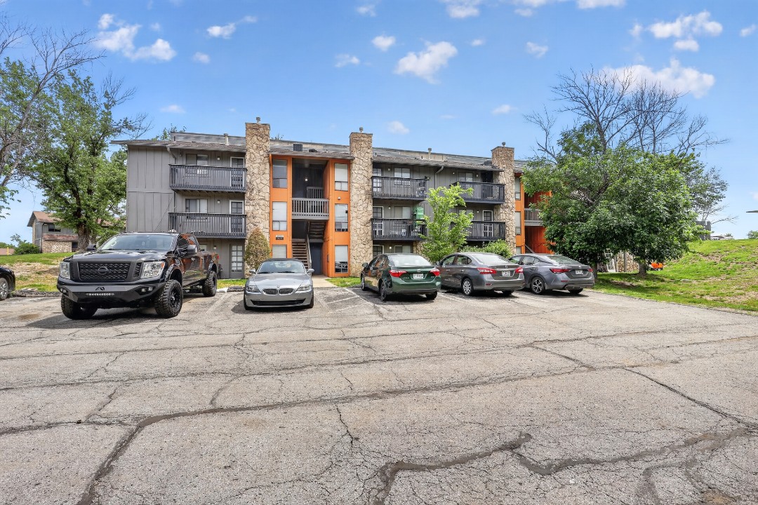 Hillcrest 5401E · Unit 2/1