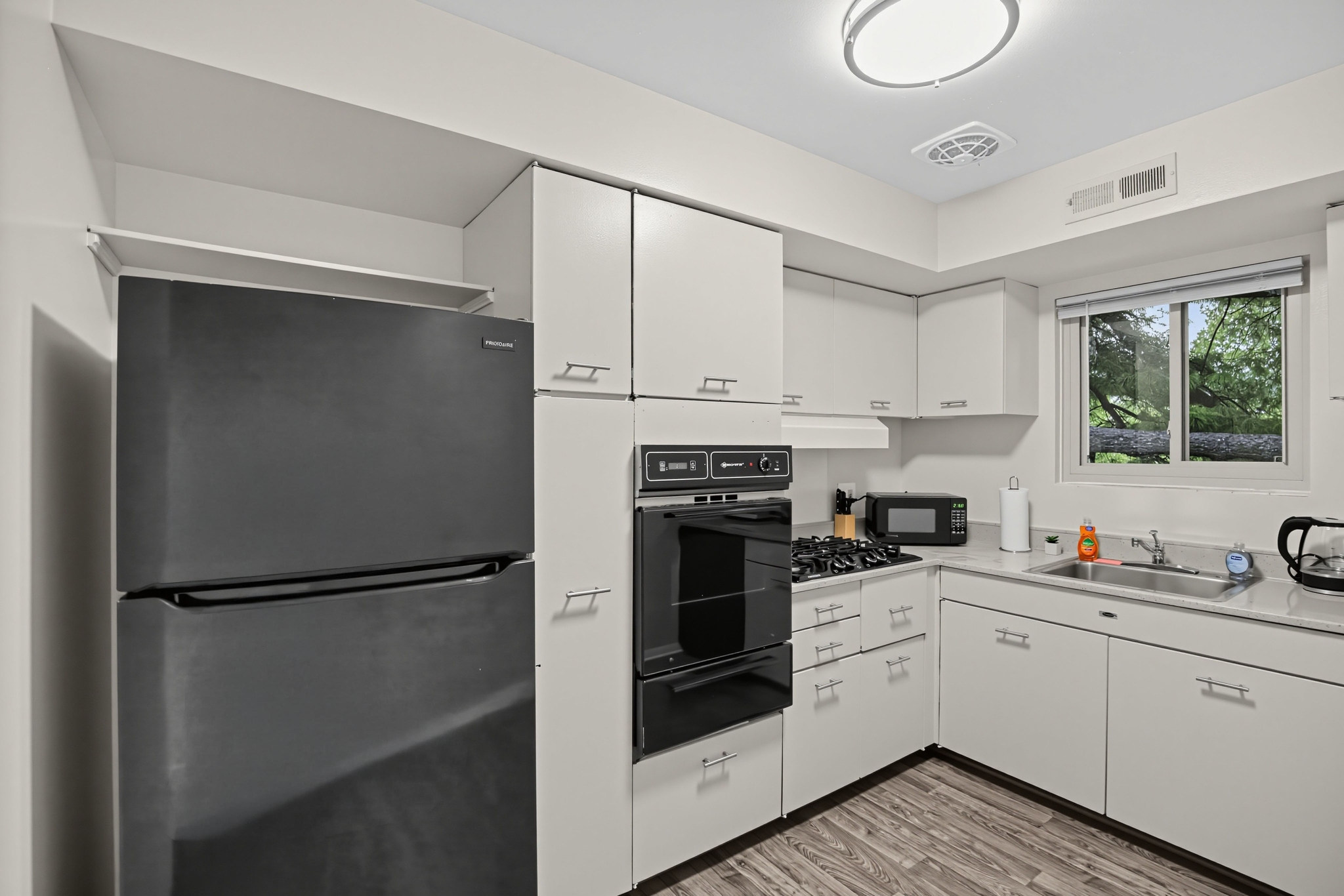 Milbrook Park Apartments 4410 EV