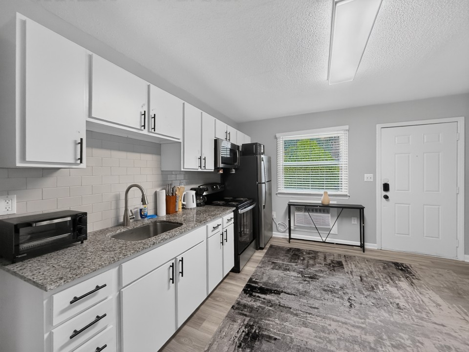Icon Downtown Durham 803C · Unit 1/1