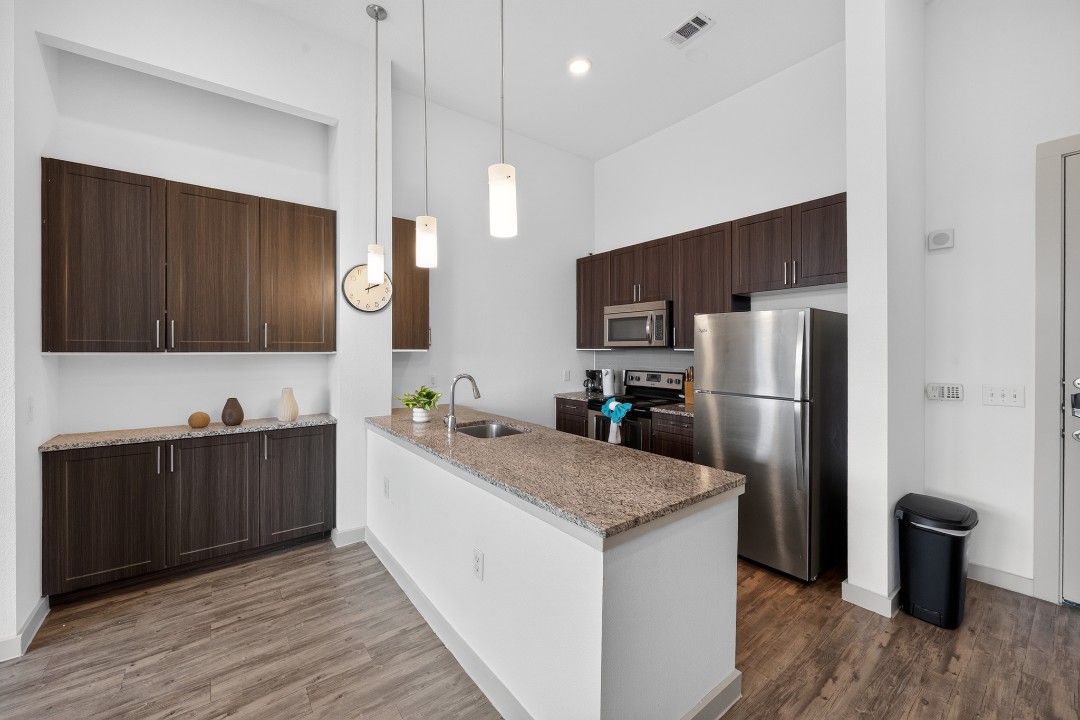 The Creekside at Vantage · Unit 5303 2/2