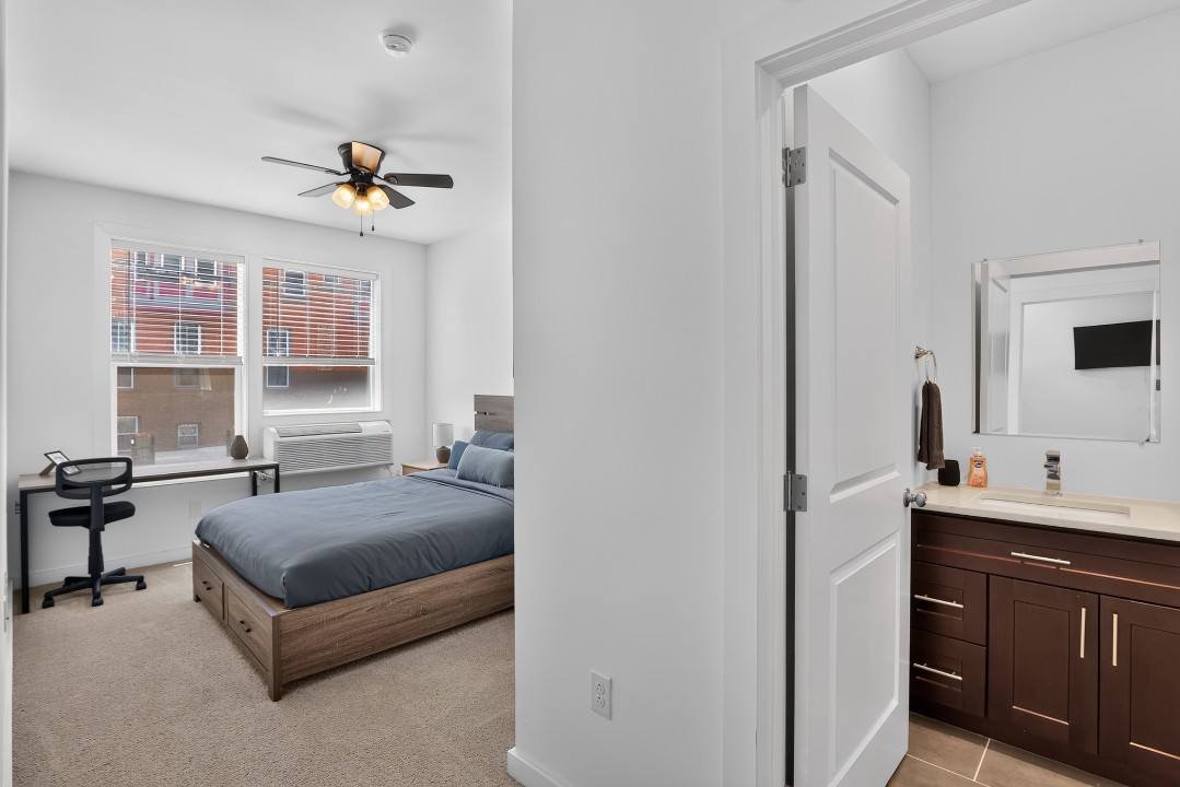 Fairmount Square 1528- 1F · Unit 1/1