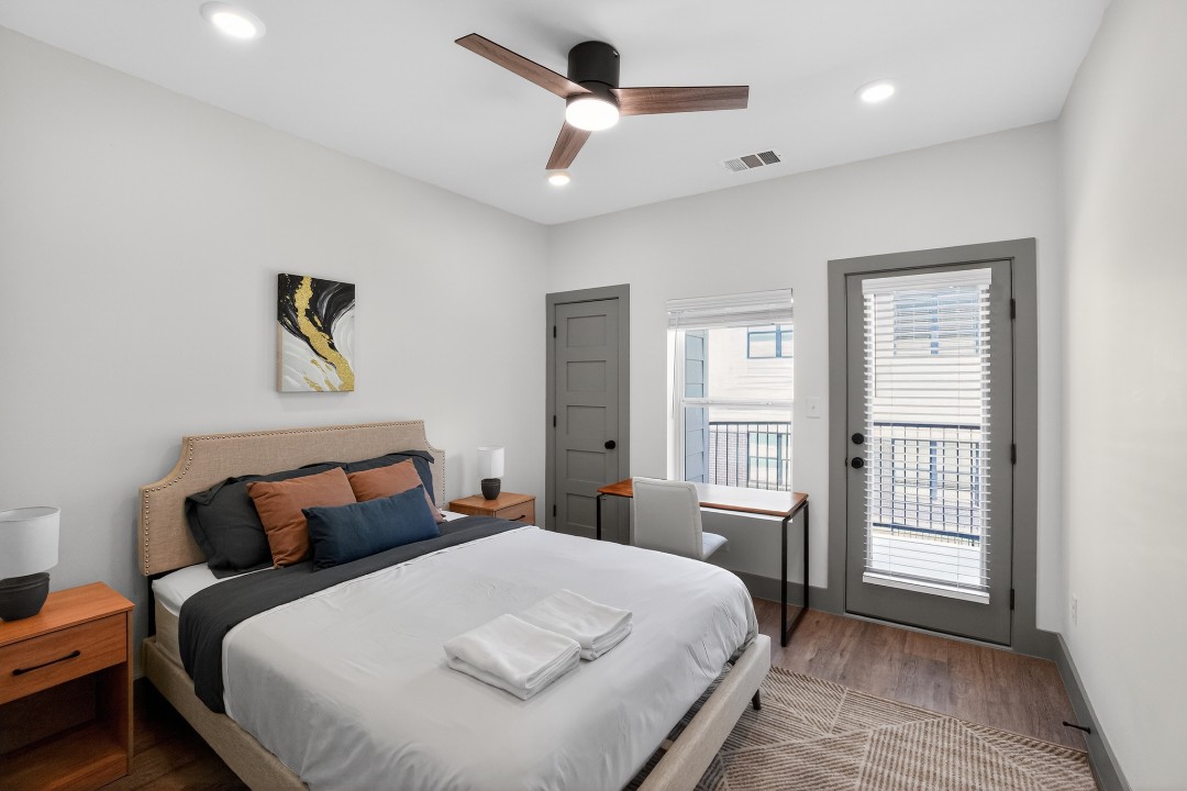 1 Bedroom · Signature layout