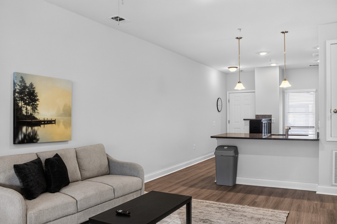 Hickory Grove · Unit 1202 2/2