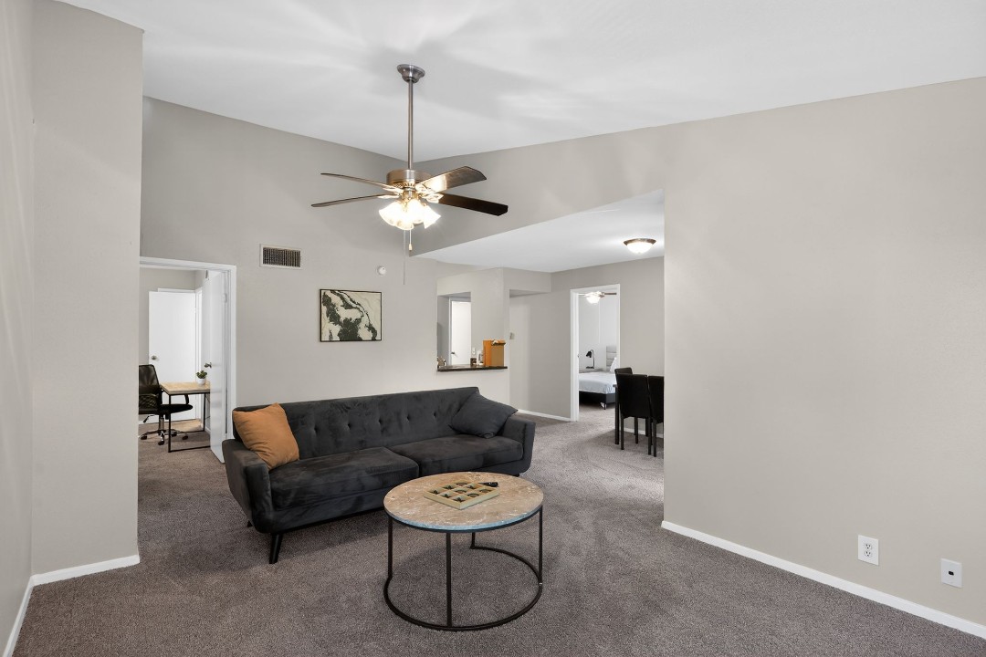 Creekstone · Unit 1422 2/2
