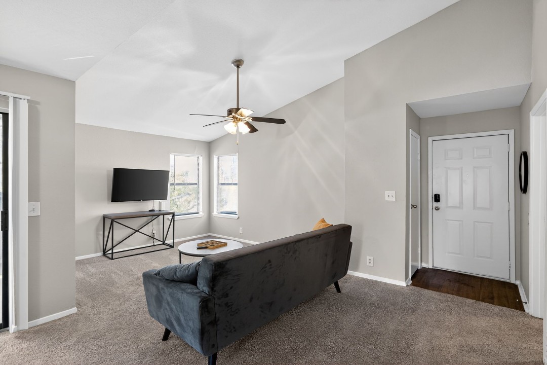 Creekstone · Unit 1422 2/2