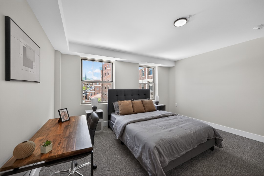2 Bedrooms · Signature layout