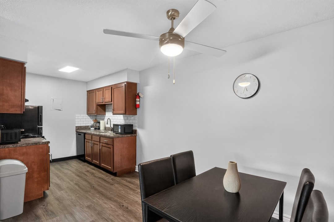 Warren Harbor · Unit 114 2/1