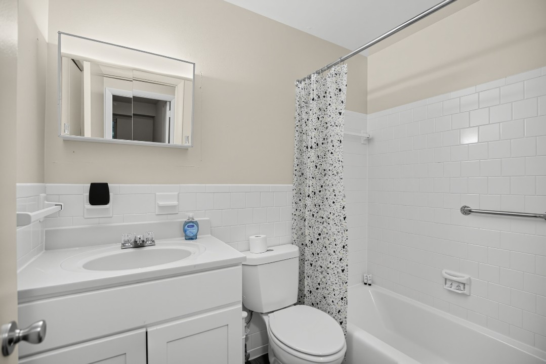 Milbrook Park Apartments 4410 EV 2A · Unit 2/1