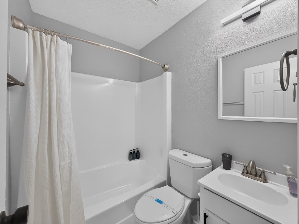 Icon Downtown Durham 804L · Unit 1/1