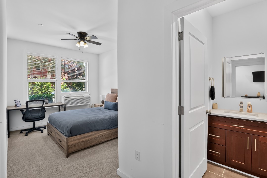 Fairmount Square 1528- 1A · Unit 1/1