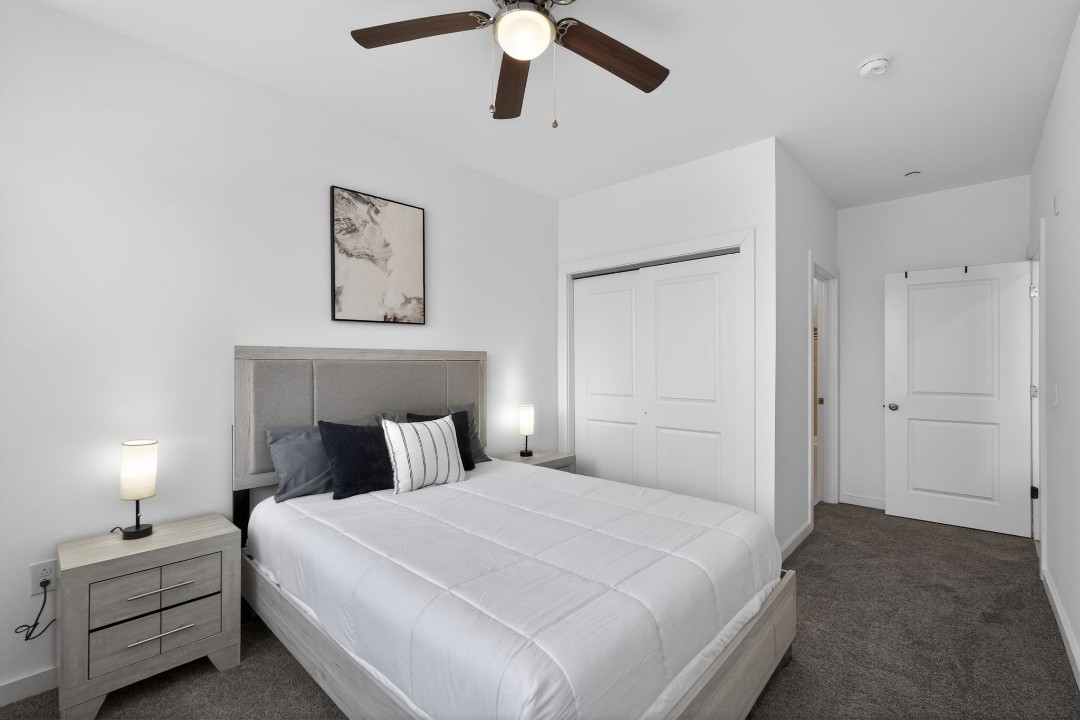 Fairmount Square 1532 - 1A · Unit 1/1
