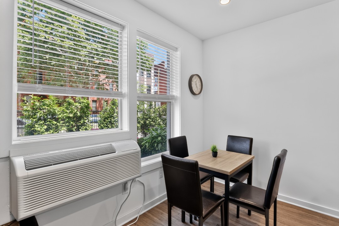 Fairmount Square 1528- 1A · Unit 1/1