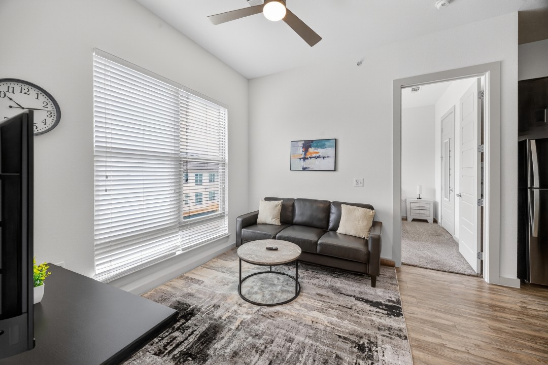 The Creekside at Vantage · Unit 6303 2/2