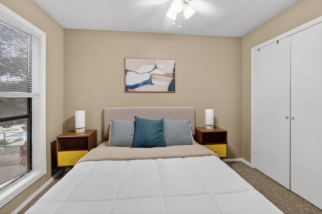 District West · Unit 510 2/1