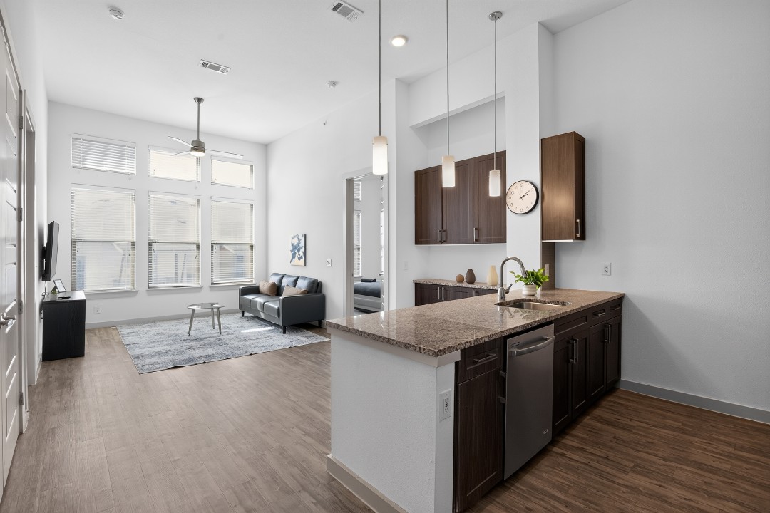 The Creekside at Vantage · Unit 5303 2/2