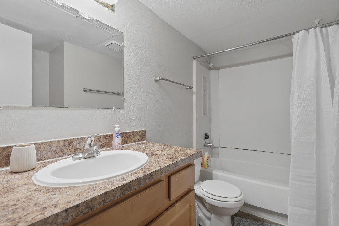 Creekstone · Unit 312 2/2