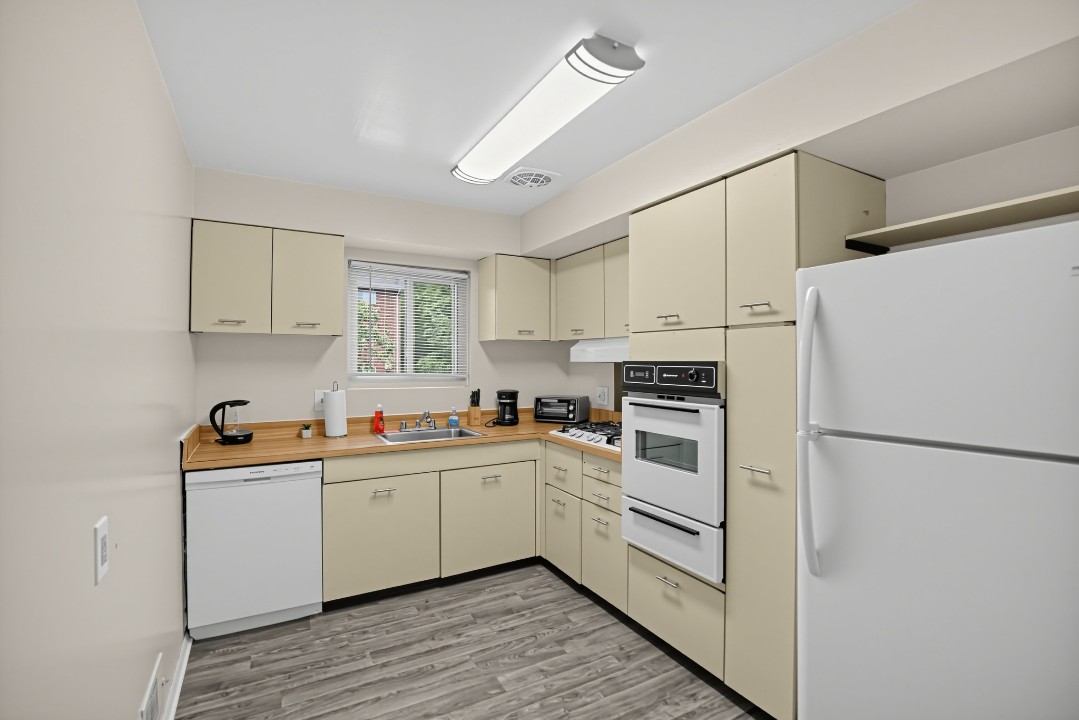 Milbrook Park Apartments 7 CB 1A · Unit 2/1