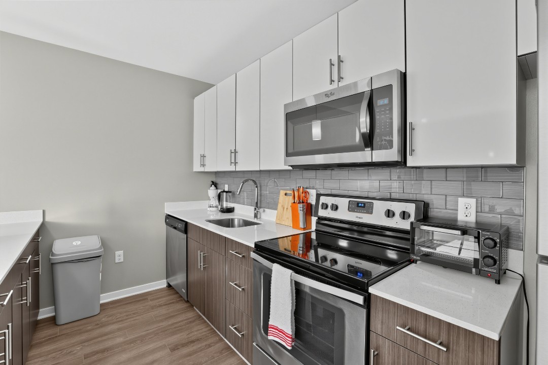 Falls Bridge Lofts · Unit 216 1/1