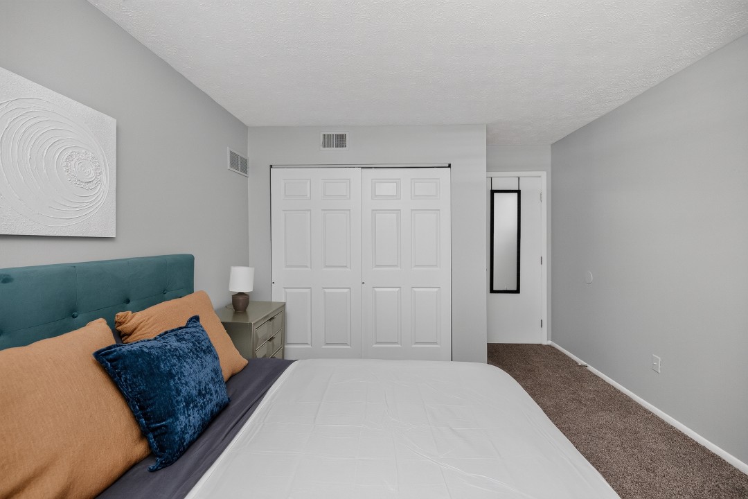 Prime Apartments · Unit 215 2/2
