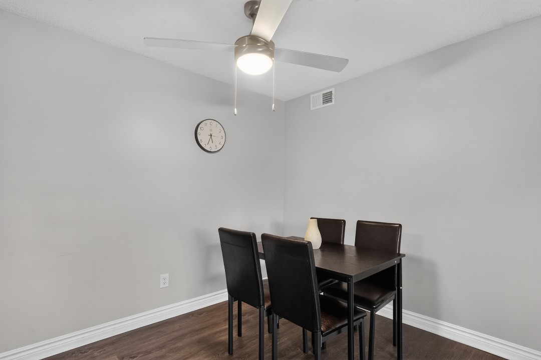Warren Harbor · Unit 114 2/1